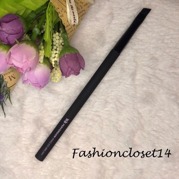 urban decay perversion angled brush - Picture 2 of 10